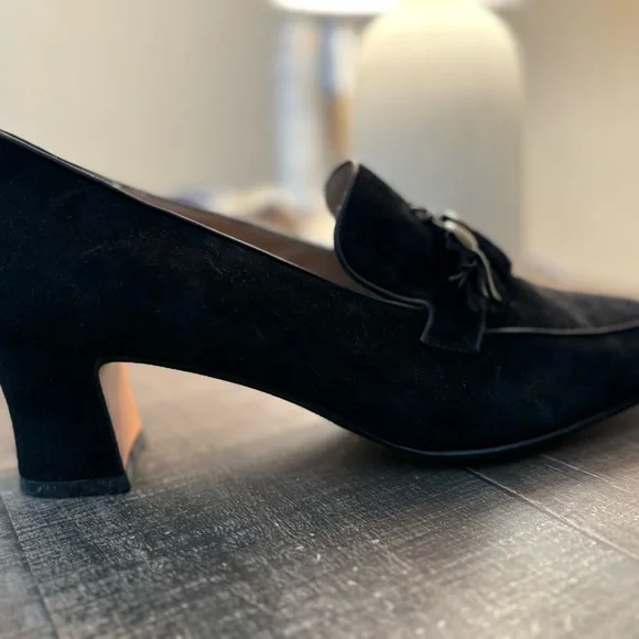 Salvatore Ferragamo Black Loafers with Tassel Detail - Picture 2 of 4